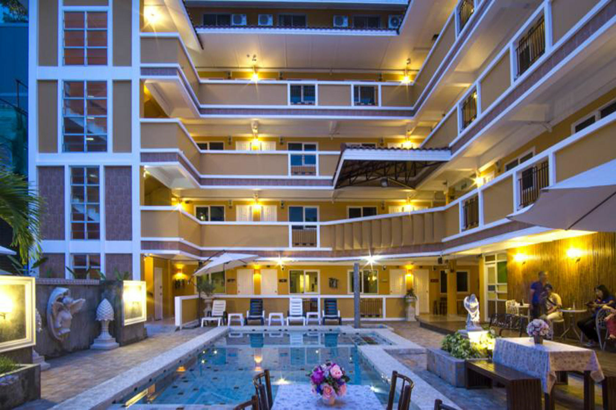 Jean Boutique Hotel Pattaja Kültér fotó
